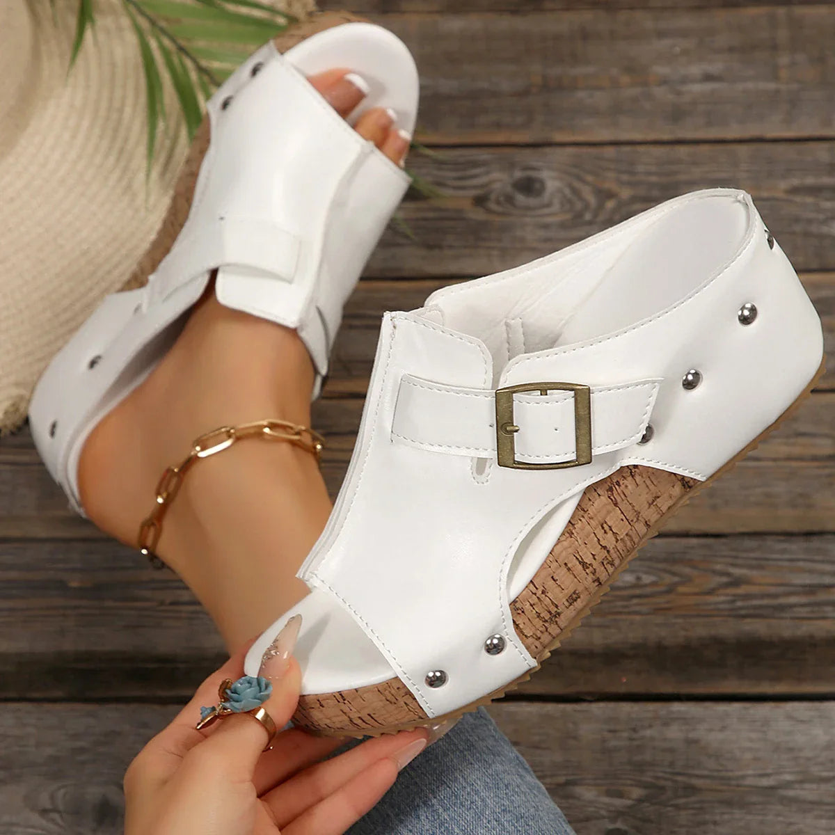 Bellora Platform Sandals